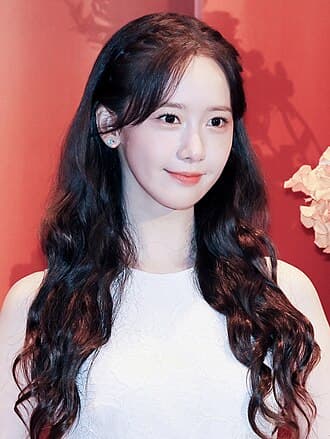 YOONA